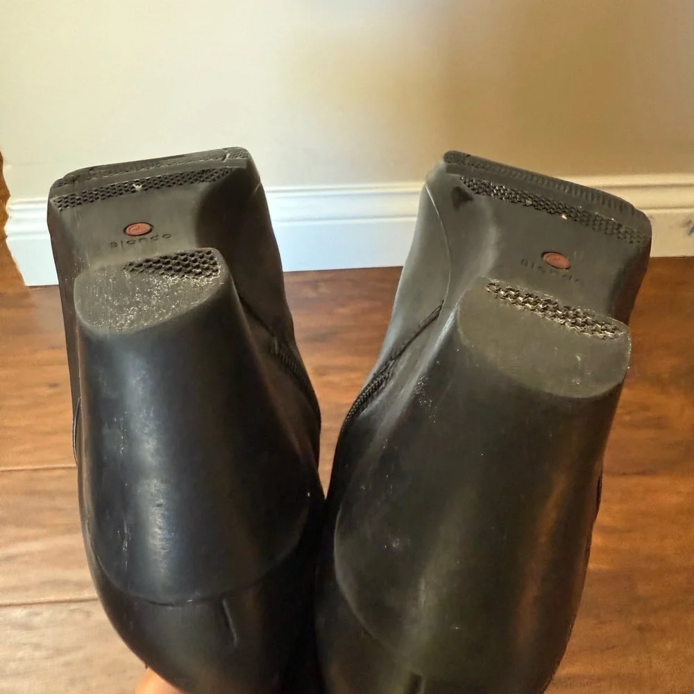 Blondo Laina Black Leather Wedge Knee-High Waterproof Boots-Size8